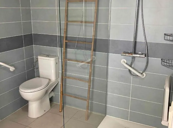 Camping Résidence Les Chênes *