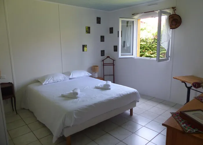 Camping Résidence Les Chênes *