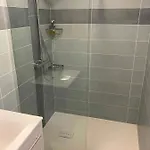 مكان تخييم Les Chenes *