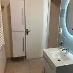 Les Chenes مكان تخييم Parisot (Tarn-et-Garonne)