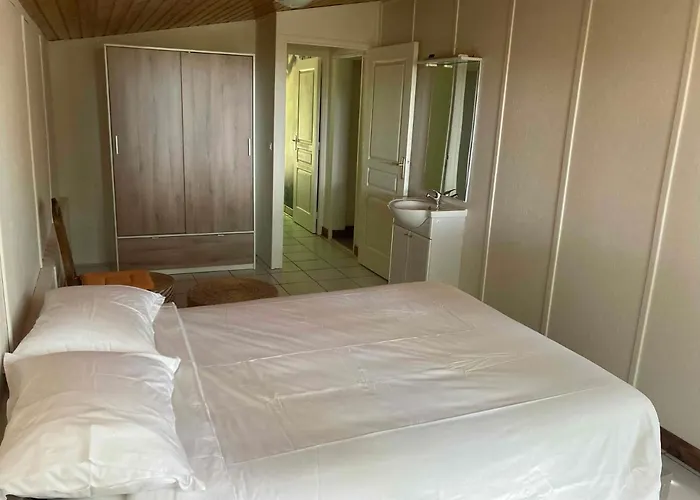 Camping Résidence Les Chênes Parisot (Tarn-et-Garonne)